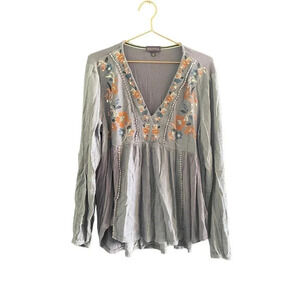 Artesia Women's Gray Long Sleeve Floral Embroidery Tunic Top Size XL